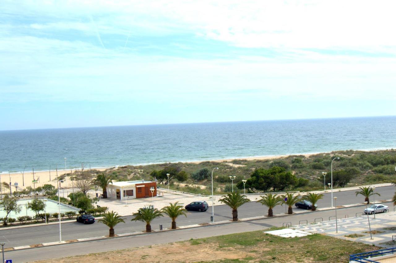 T1 Com Vista Mar Na Praia De Monte Gordo Exteriör bild